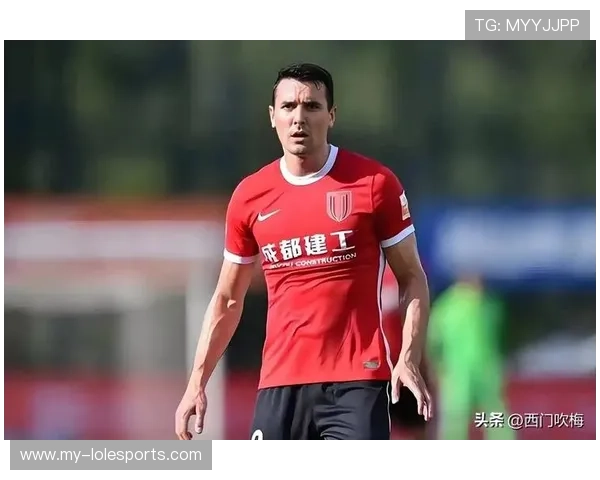中国足球最强混血球星崛起打破国足困局引领新一代足球风潮 中国足球最强混血球星崛起打破国足困局引领新一代足球风潮