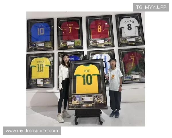 足球球星专属背包设计揭密，携带明星元素体验无与伦比的个性魅力